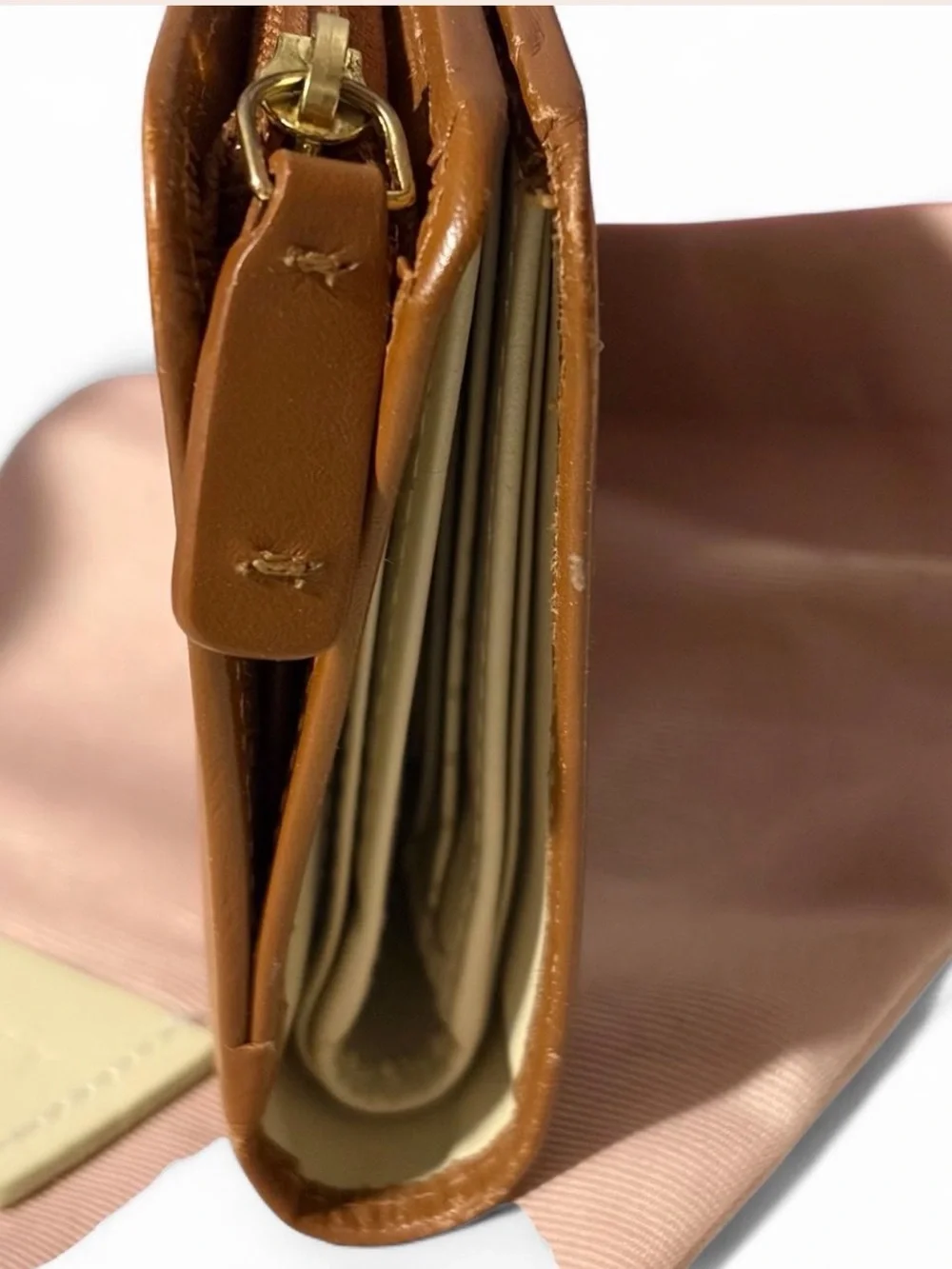 RADLEY LONDON Tan Leather Zip Wallet with Cream Scottie Applique